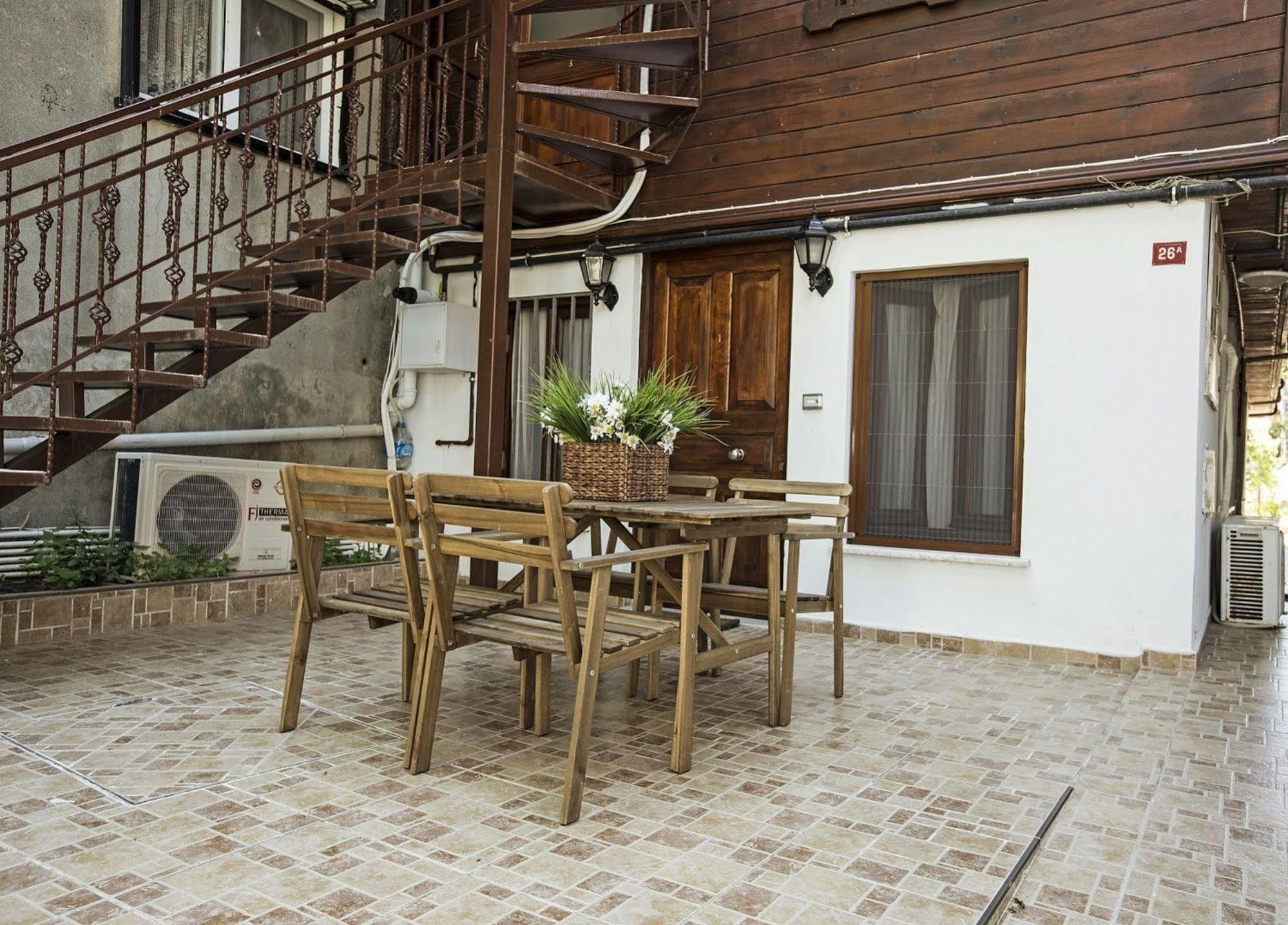 Buyukada Apart Hotel - Sehbal Adalar Exterior photo
